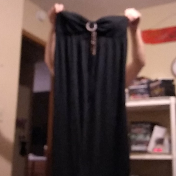 Halter black dress - Picture 2 of 3